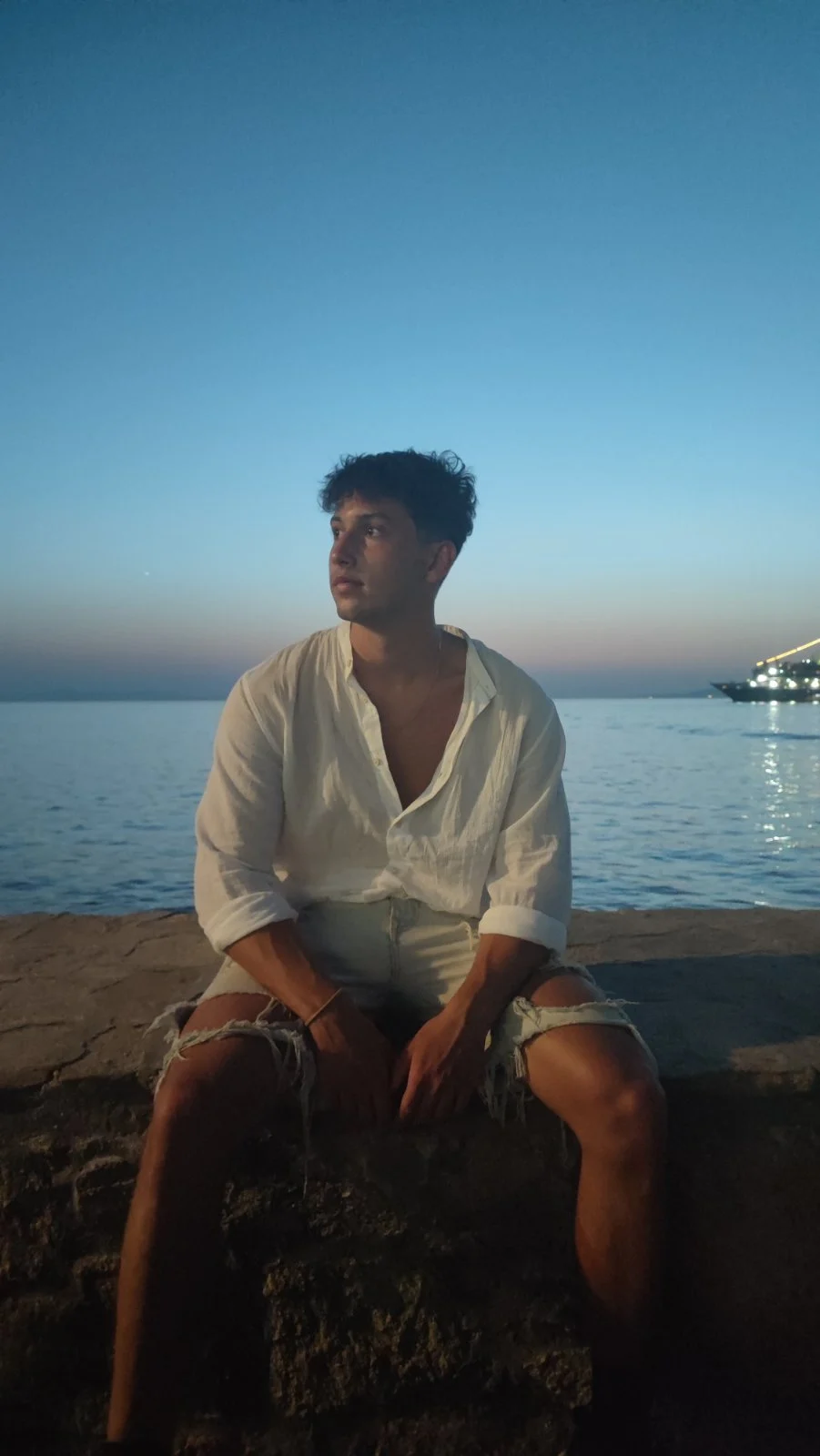 Vas Levi creator nézőpont